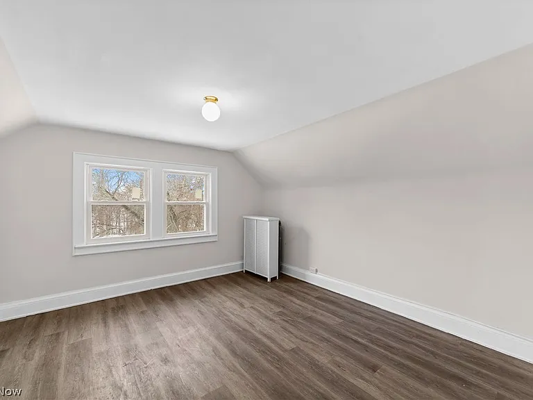 867 East Blvd — Photo 34
