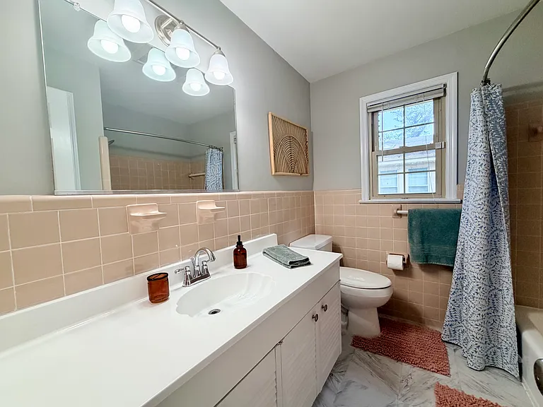 346 W McGinnis Cir — Photo 27
