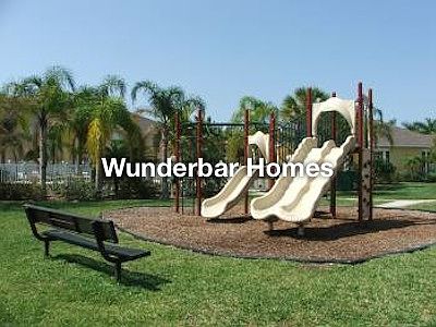 4th image of 3632 Pine Oak Cir APT 108
