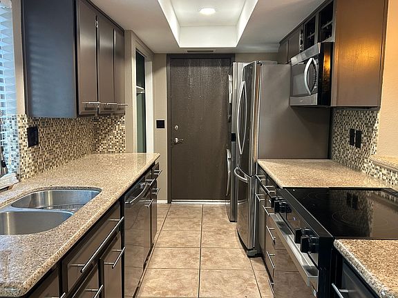 4th image of 8638 S 51st St Unit 3