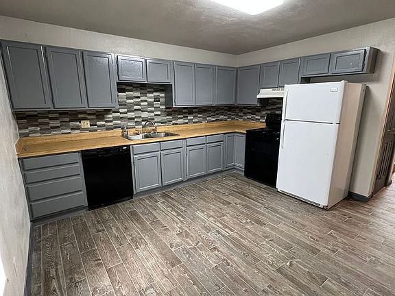 5th image of 1240 Northcliff Ave