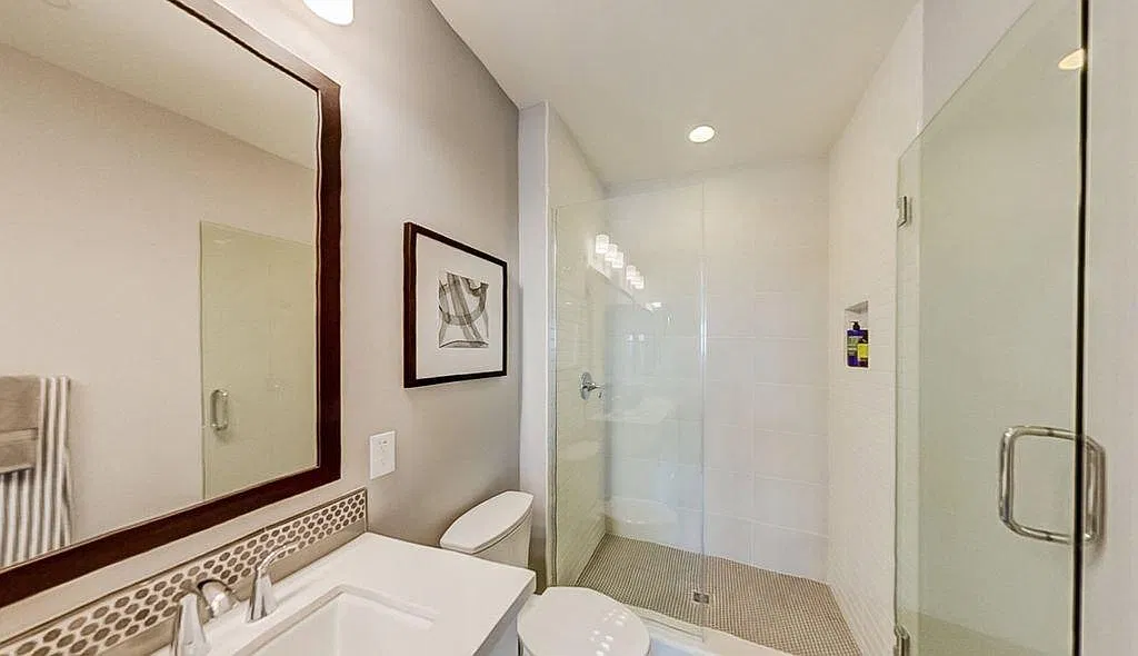 3118 N 71st Street — Photo 3