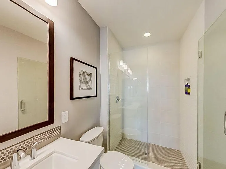 3118 N 71st St — Photo 3
