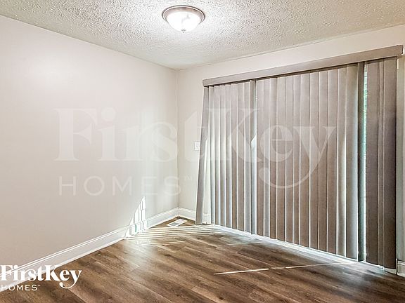 5th image of 103 Walnut Way