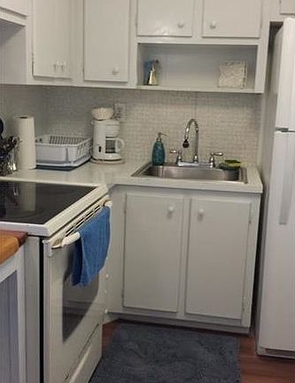 5th image of 20200 NE 27th Ct APT 15J