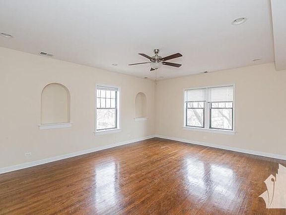 2nd image of 1819 W Leland Ave #18211