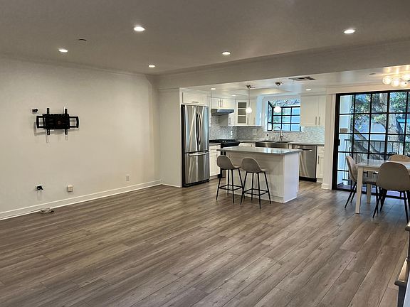 Open and spacious living area/kitchen.