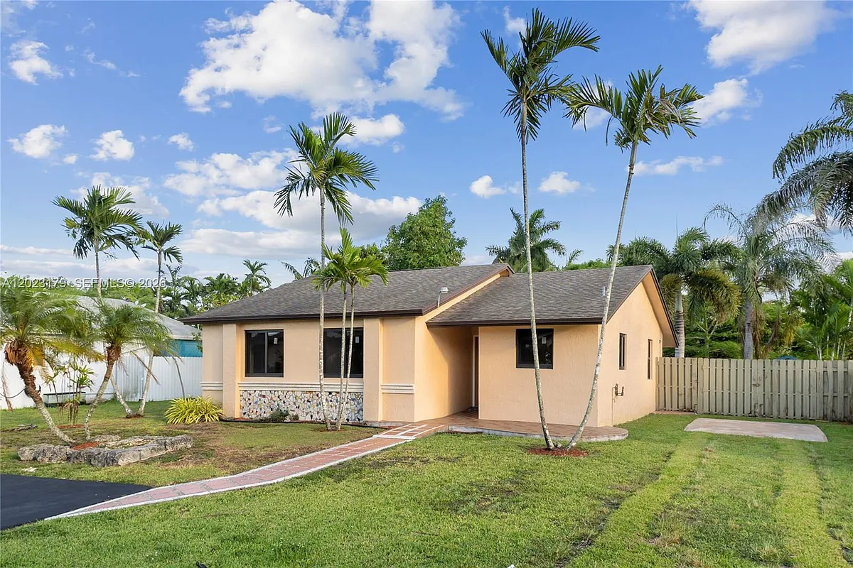Building Photo - 12580 SW 248th Ter