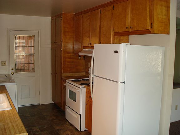 4th image of 429 Gardenia Cir
