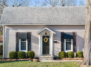 808 Cypress St, Marshall, IL 62441