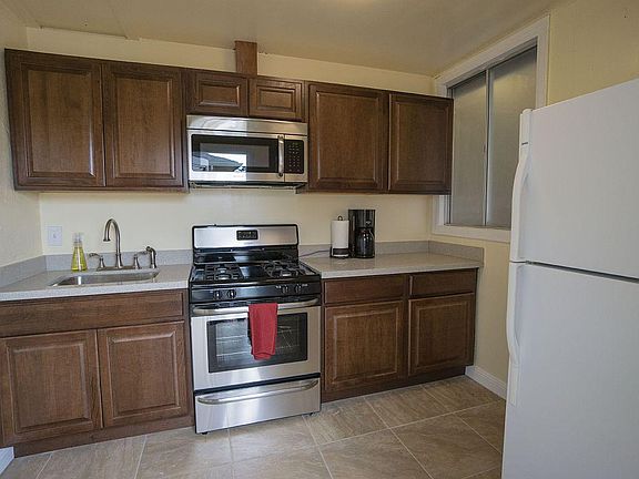 5th image of 262 Valencia Ave #A
