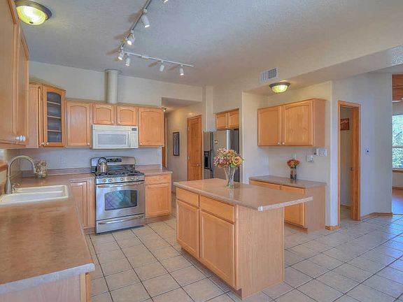2nd image of 59 Kiva Pl