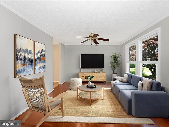 3rd image of 19209 Tilford Way