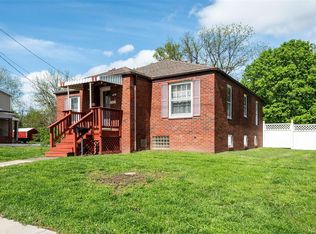 454 S Clinton St, Collinsville, IL 62234
