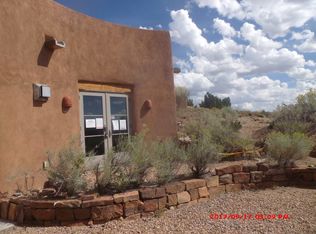 21 Via Plaza Nueva, Santa Fe, NM 87507