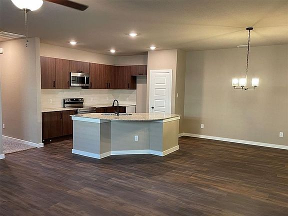 2nd image of 9793 Grosbeak Ln