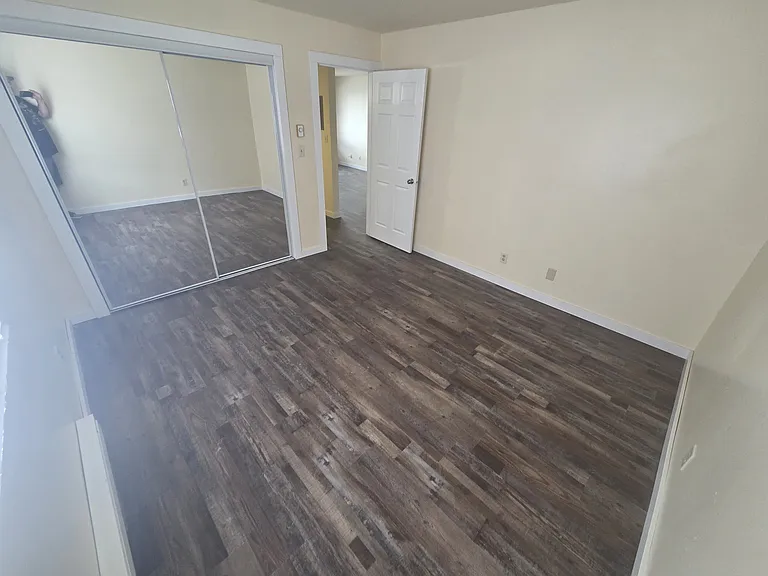 906 Hill St #109 — Photo 15