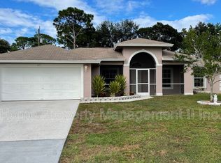 517 SW Paar Dr, Pt Saint Lucie, FL 34953
