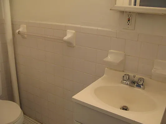 Rented by Roseann Lettieri Realty | media 7