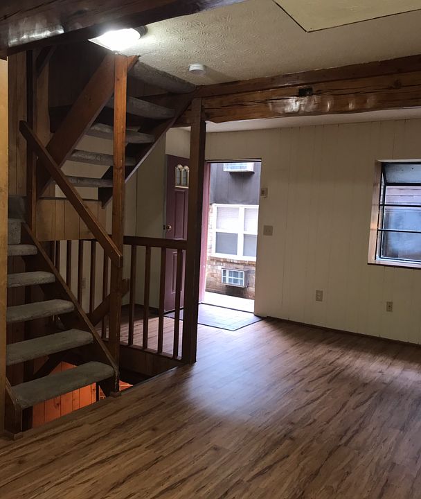1st image of 122-128 W 9th Ave #124