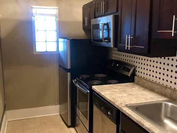 3rd image of 2243 Jones St APT 303