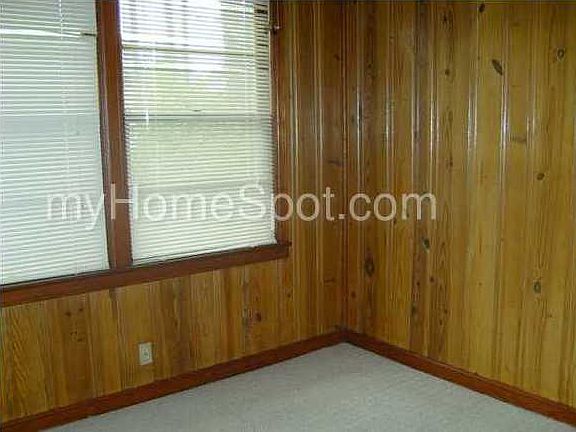 3rd image of 4260 N 9th Ave
