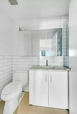 Rented by REAL New York | media 23