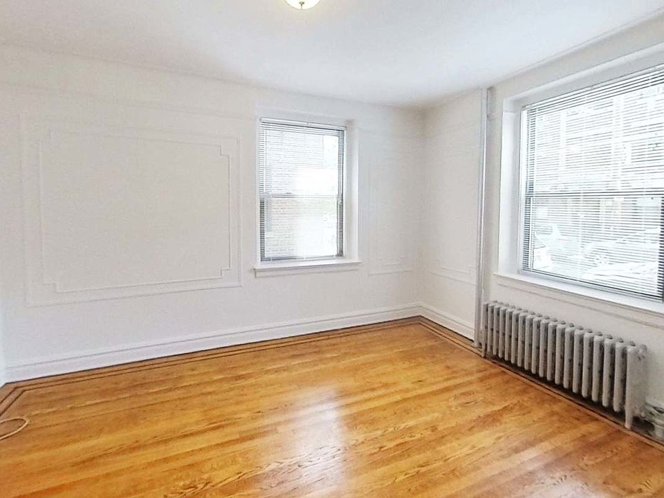 1st image of 32-79 30th St #1