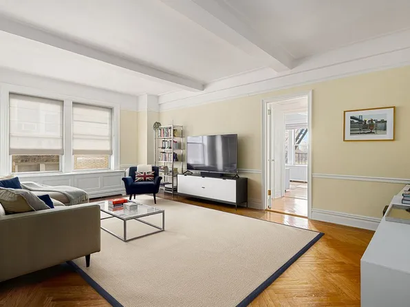 515 W End Ave #8A, New York, NY 10024