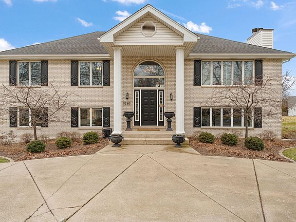 5th image of 9280 Monix Dr
