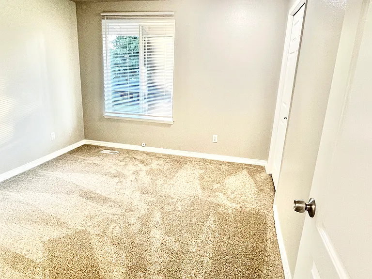 1512 Dayton Ct NE #1 — Photo 31