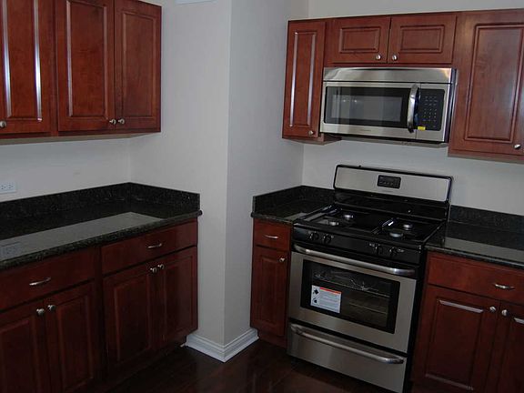 3rd image of 11134 S 84th Ave APT 3B