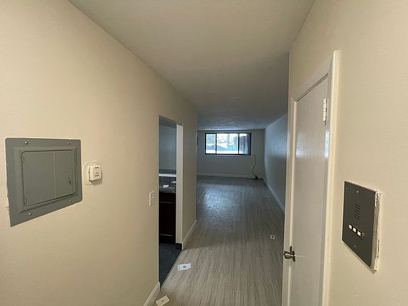 5th image of 15 Whites Ave #15