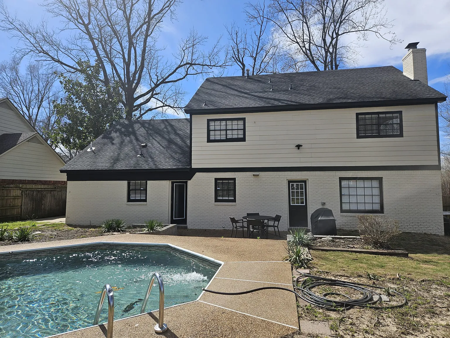 6 bed, 2800 sqft, $9,899 — Photo 4