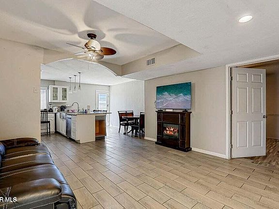4th image of 3369 Freeport Dr