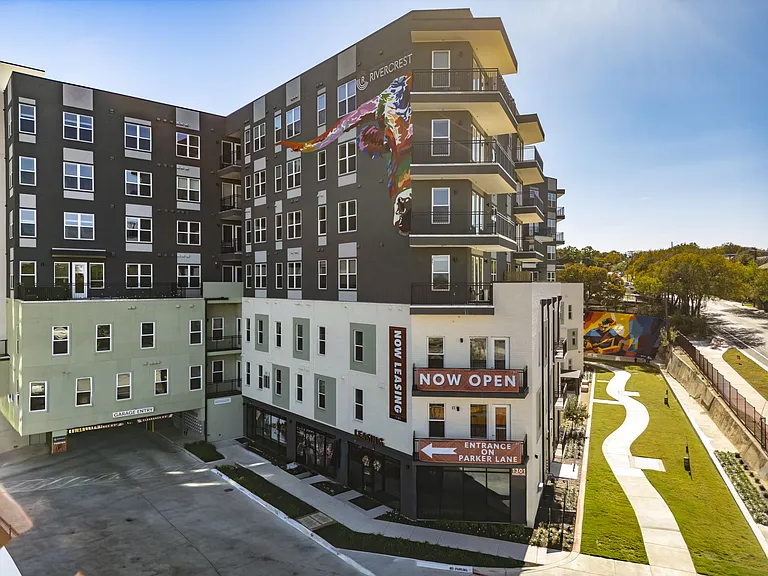 Alexan Rivercrest — Photo 38