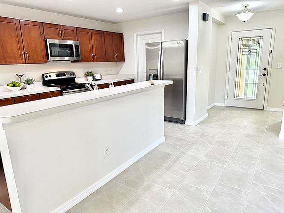 5th image of 2757 Wild Tamarind Blvd