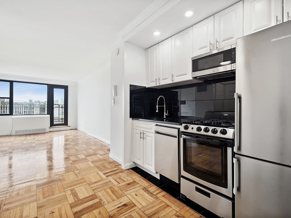 1st image of 320 E 23rd St APT 17J