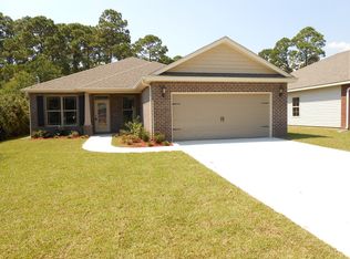 108 Green Dr, Mary Esther, FL 32569