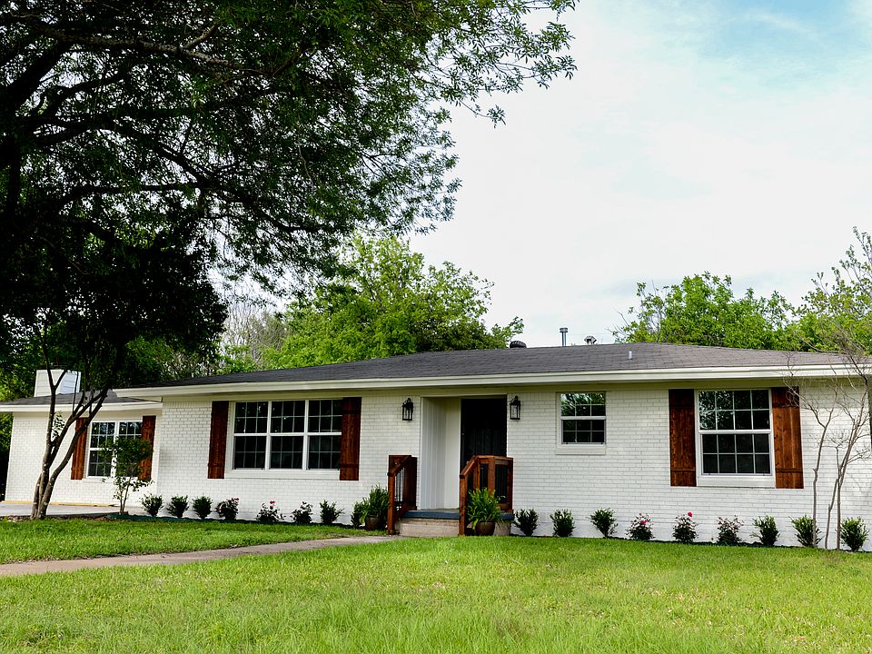 1st image of 209 Bellaire Dr