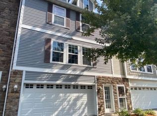 353 NE Sandalwood, Waukee, IA 50263