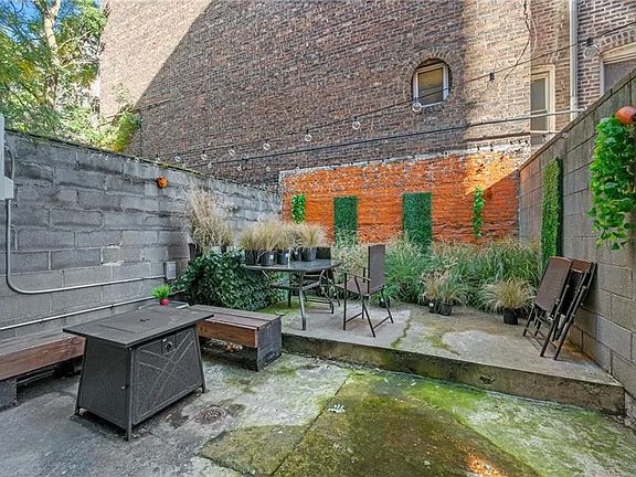 5th image of 403 W 147th St