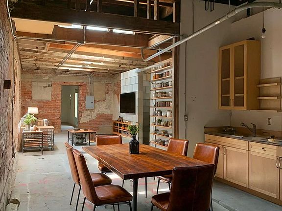5th image of 1906 Cimarron St #19