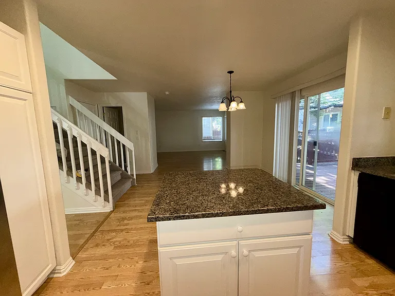 9200 E Kansas Pl — Photo 32