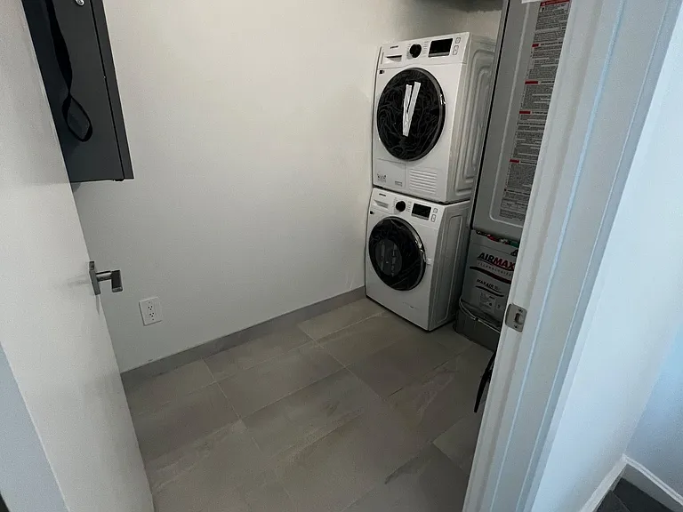 65 Romilly Ave #20 — Photo 30