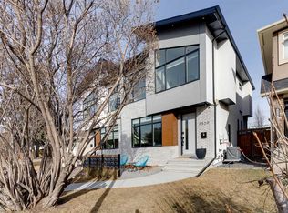 2520 SW Cochrane Rd NW, Calgary, AB T2M4H7