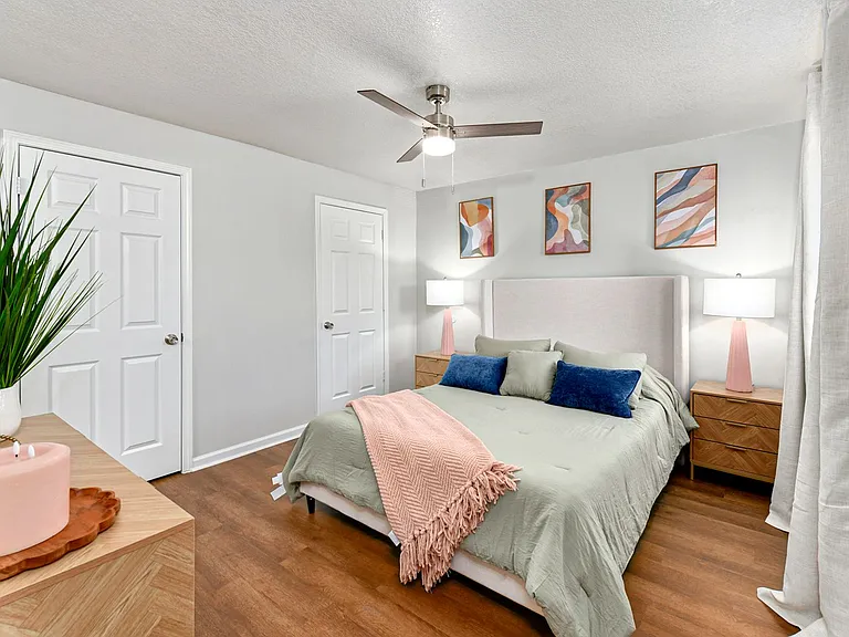 Legend Oaks Gated Community — Photo 43