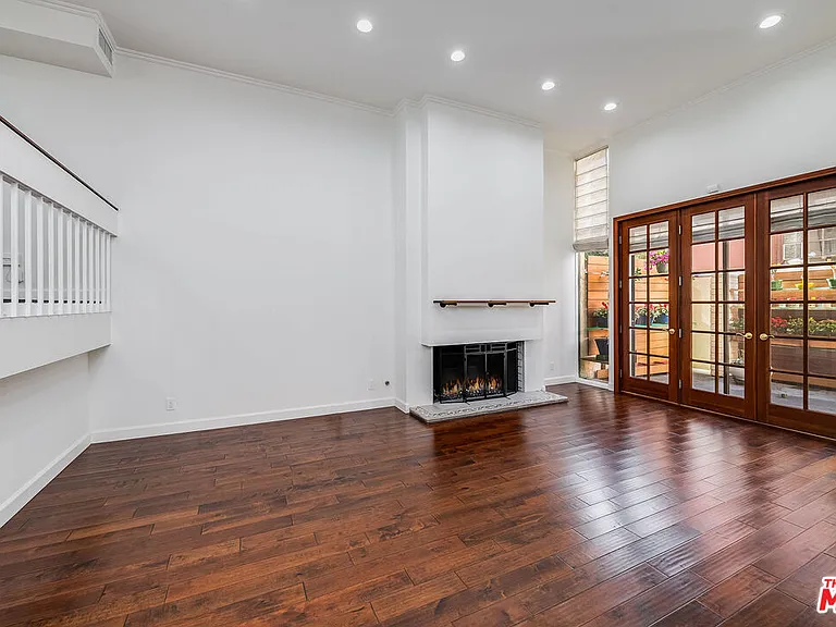 9507 W Olympic Blvd — Photo 7