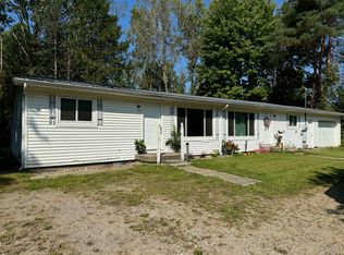2942 S Brennan Rd, Hemlock, MI 48626