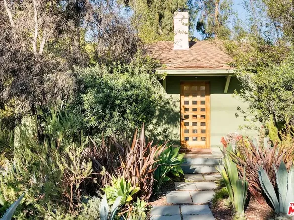 15035 McKendree Ave, Pacific Palisades, CA 90272